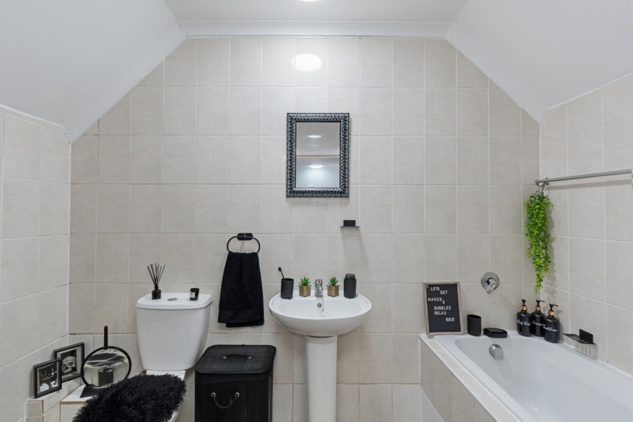 3 Bedroom Property for Sale in Parklands Western Cape